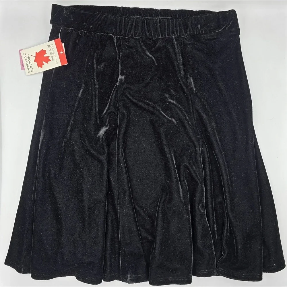 NEW W/TAGS VINTAGE AlessiaClothing Black Velvet Midi Skirt, Size 16, Canada Made